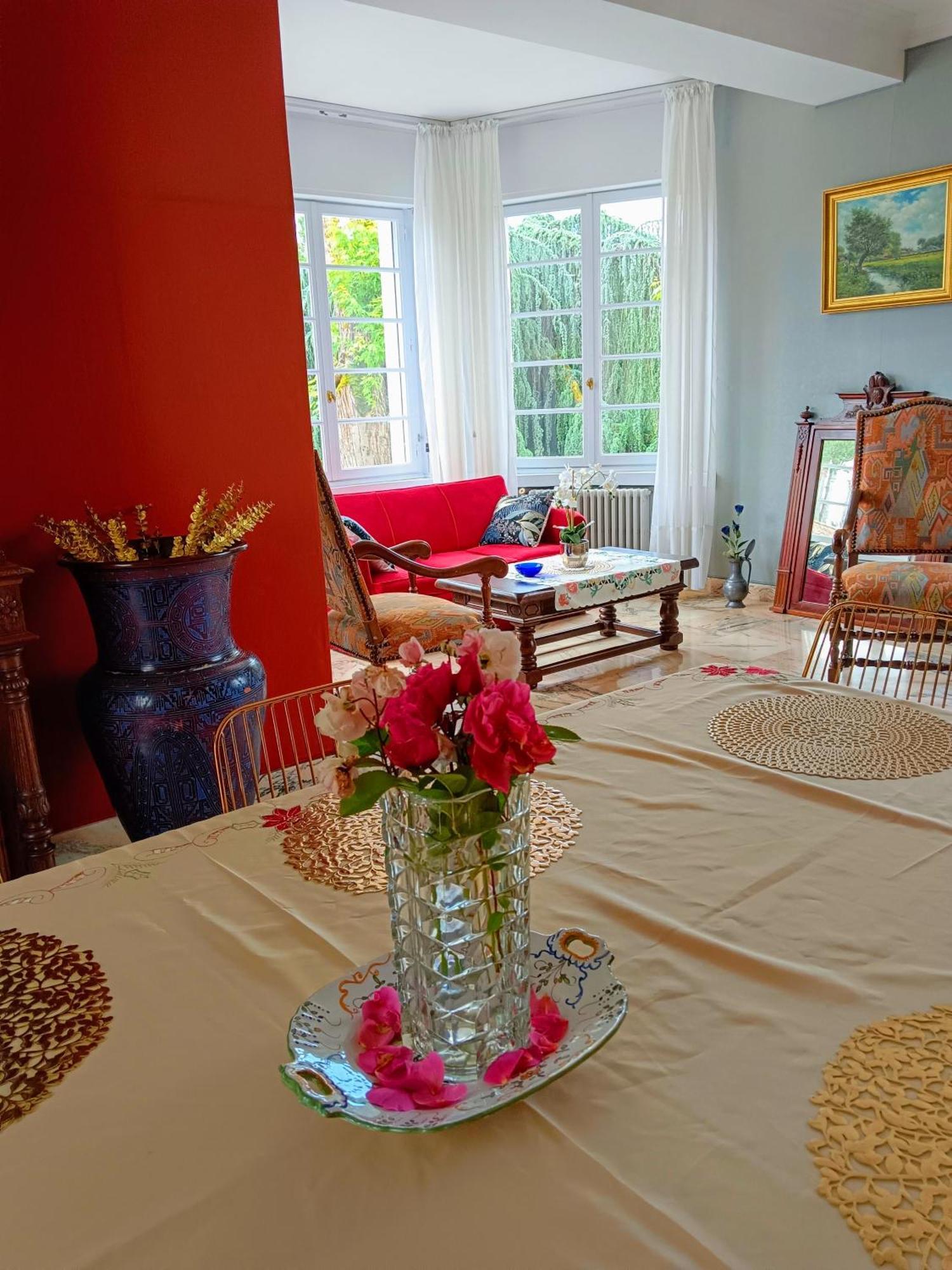 La Maison Basque Sainte-Livrade-sur-Lot Экстерьер фото
